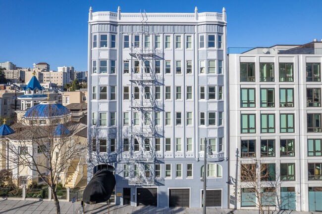 2415 Van Ness Ave in San Francisco, CA - Building Photo - Building Photo