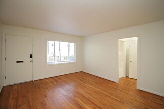 1007-1019 SW Gaines St and 3521-3527 SW 10th Ave in Portland, OR - Foto de edificio - Building Photo