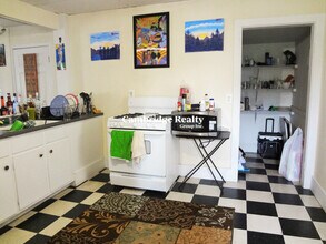 45 Franklin St, Unit 2 in Somerville, MA - Building Photo - Building Photo