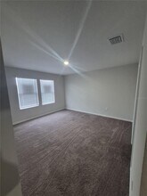 3867 King Hill Dr in Haines City, FL - Building Photo - Building Photo