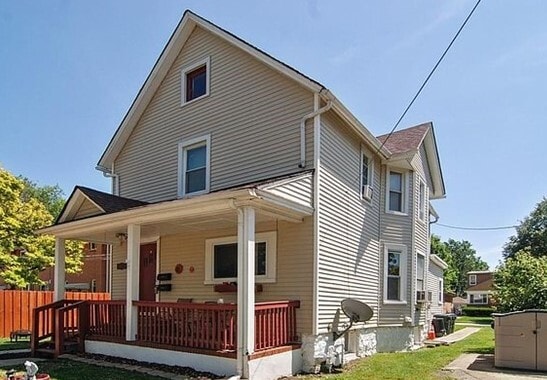 9025 Burlington Ave, Unit 2floor