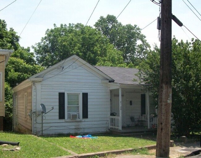 property at 2700 Loraine St