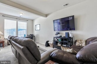 13126 Nittany Lion Cir in Hagerstown, MD - Building Photo - Building Photo