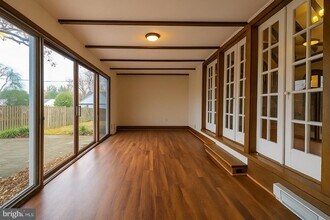 10001 Dallas Ave in Silver Spring, MD - Building Photo - Building Photo