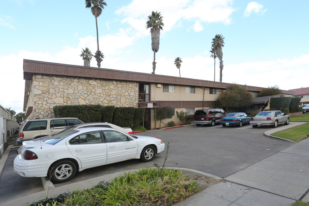 East Main Apartments in Santa Maria, CA - Foto de edificio