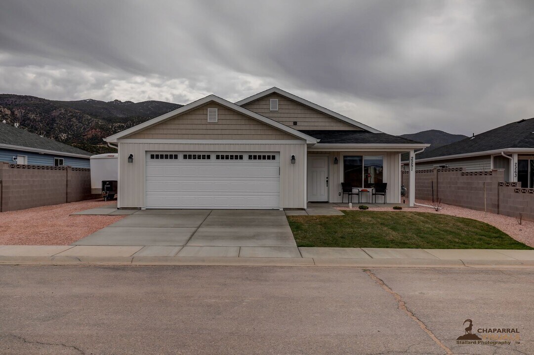 2251 475 S in Parowan, UT - Building Photo