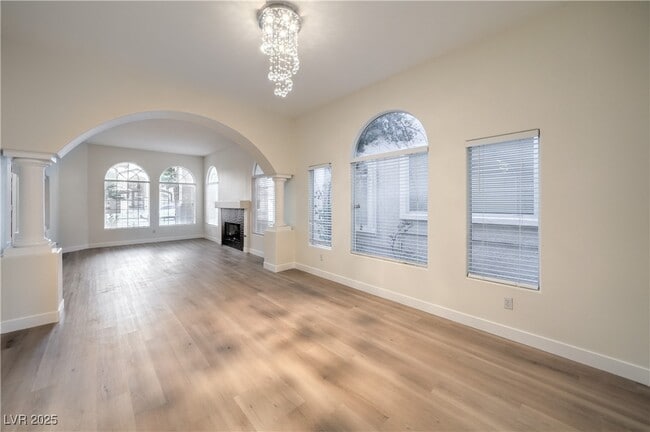 4664 Stuttgart St in Las Vegas, NV - Building Photo - Building Photo