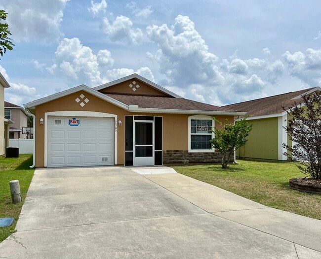 12305 NE 48th Loop in Oxford, FL - Building Photo - Building Photo