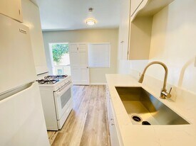 1311 E 1st St in Long Beach, CA - Building Photo