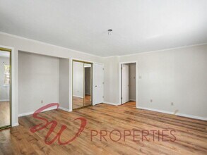 596 N Lydia Ave in Stephenville, TX - Building Photo - Building Photo