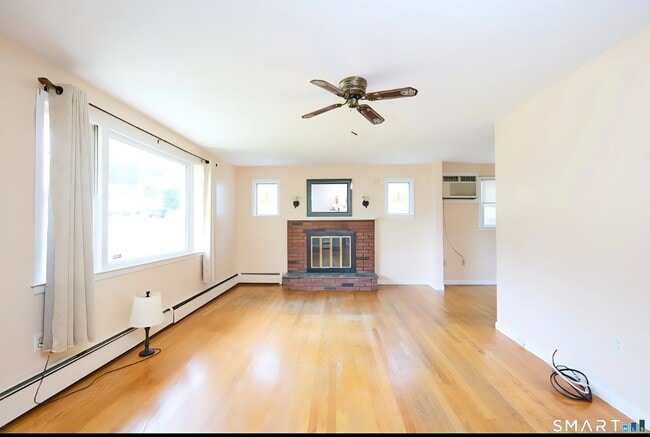 200 Lobdell Dr in Stratford, CT - Building Photo - Building Photo