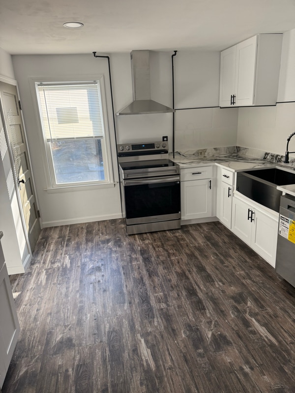 3 Keller Ave in Enfield, CT - Foto de edificio - Building Photo