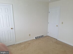 12 Evergreen Ave in Pitman, NJ - Building Photo - Building Photo