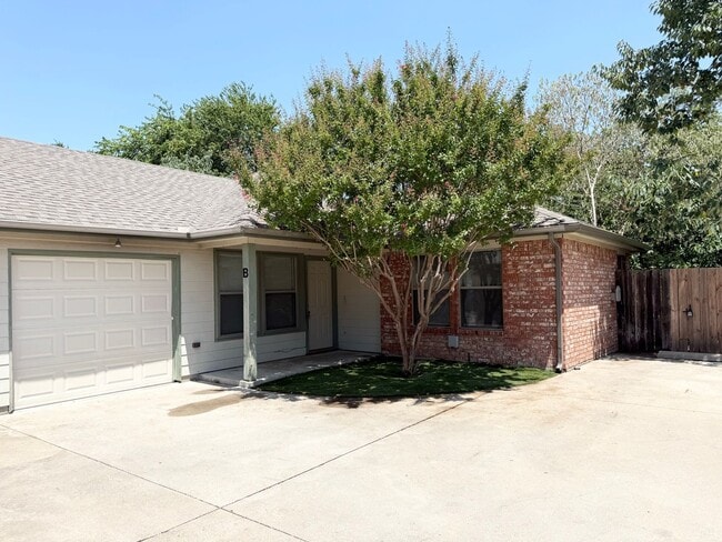 property at 129 Stewart Bend Ct