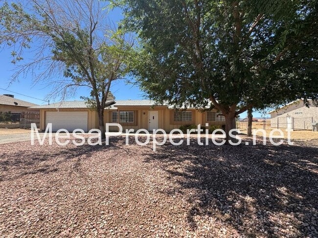 17787 Birch St in Hesperia, CA - Building Photo - Building Photo