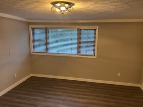 18585 Munn Rd in Chagrin Falls, OH - Building Photo - Building Photo