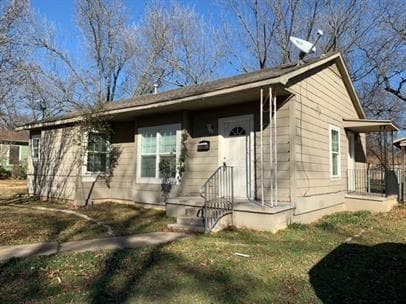 property at 1201 S Throckmorton St
