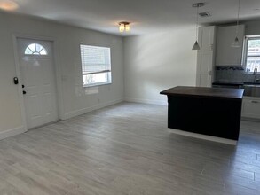 4864 Lincoln Rd in Delray Beach, FL - Building Photo - Building Photo