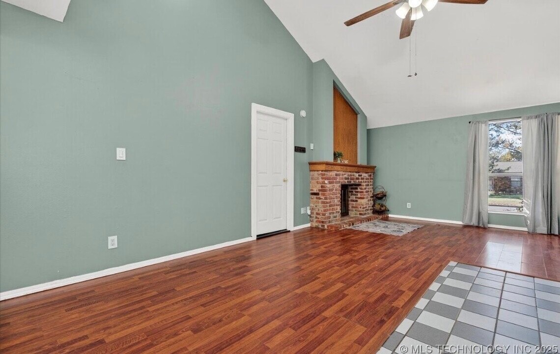 420 N Cummings Ave in Bartlesville, OK - Building Photo