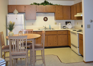 Sheboygan Regency House for Seniors 55+ in Sheboygan, WI - Foto de edificio - Building Photo