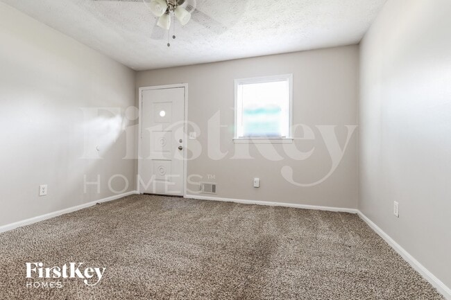 2306 Wisteria Dr SW in Snellville, GA - Foto de edificio - Building Photo