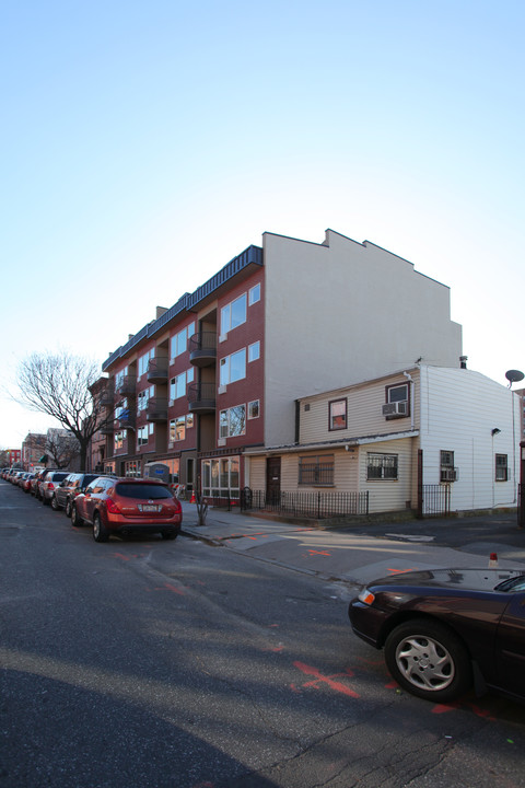 224 16th St in Brooklyn, NY - Building Photo