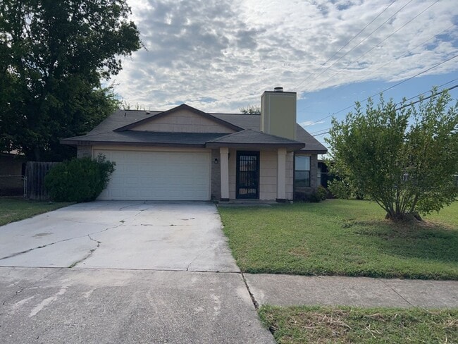 property at 2004 Robert E Lee Dr
