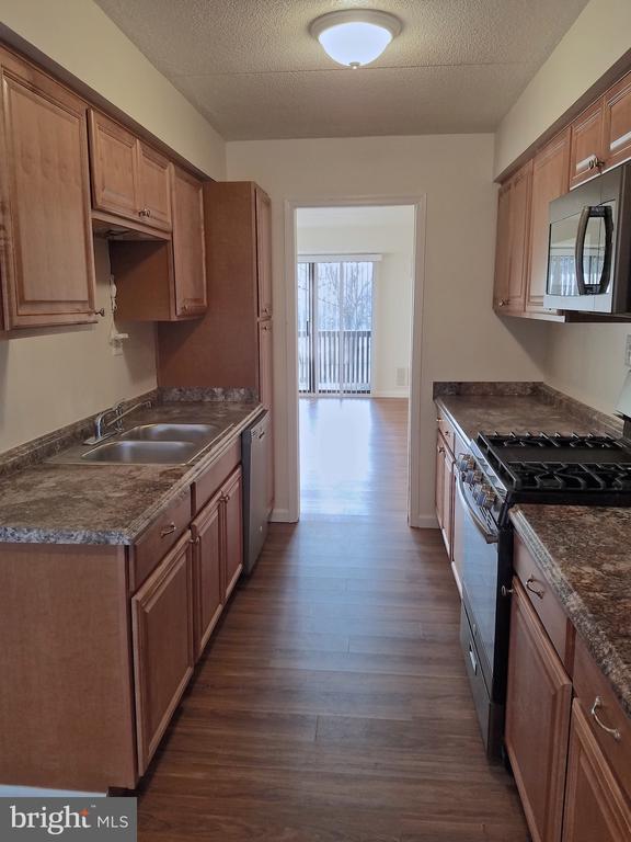 5253 W Running Brook Rd in Columbia, MD - Building Photo - Building Photo