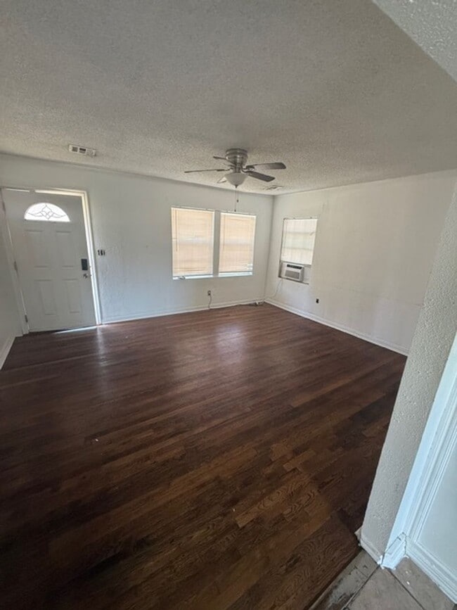 1617 N Oxford Ave in Tulsa, OK - Building Photo - Building Photo