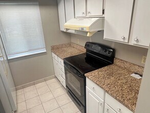 2123 Melrose Dr in Champaign, IL - Building Photo - Building Photo