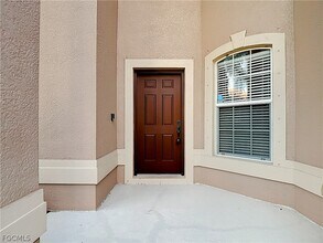 2798 Via Piazza Loop in Ft. Myers, FL - Building Photo - Building Photo