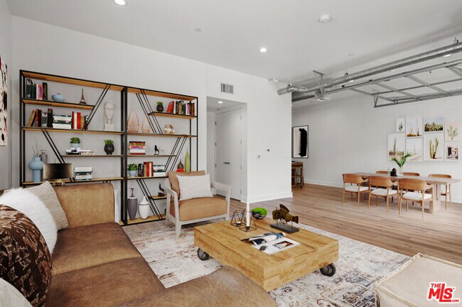 212 Marine St in Santa Monica, CA - Building Photo - Building Photo