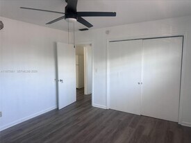 1931 NE 168th St in North Miami Beach, FL - Building Photo