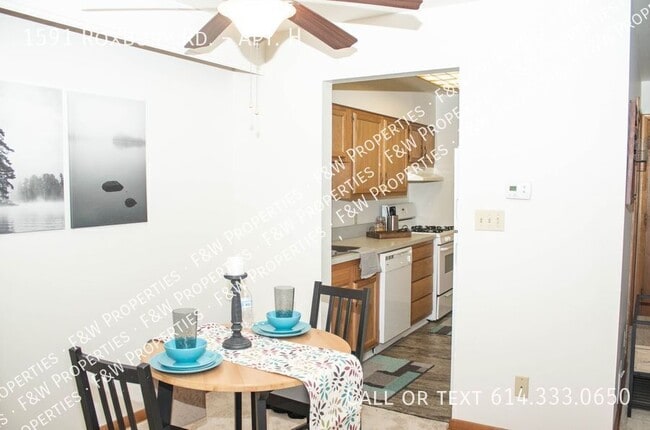 1591 Roxbury Rd in Marble Cliff, OH - Building Photo - Building Photo