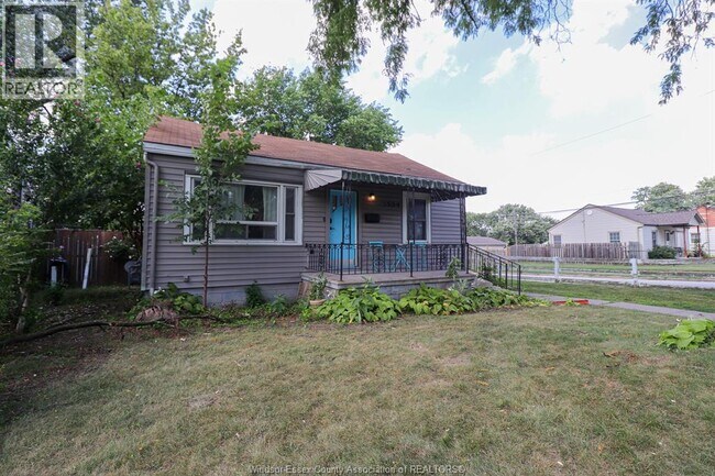 3504 Barrymore Ln in Windsor, ON - Building Photo - Building Photo
