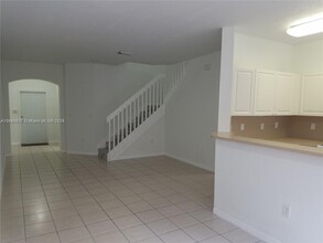 10775 NW 84th St, Unit 7 in Doral, FL - Building Photo - Building Photo