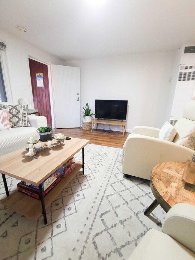 2359 Old Iroquois Trl, Unit A