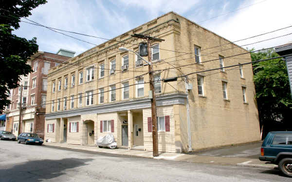 5-11 Leach St in Salem, MA - Foto de edificio