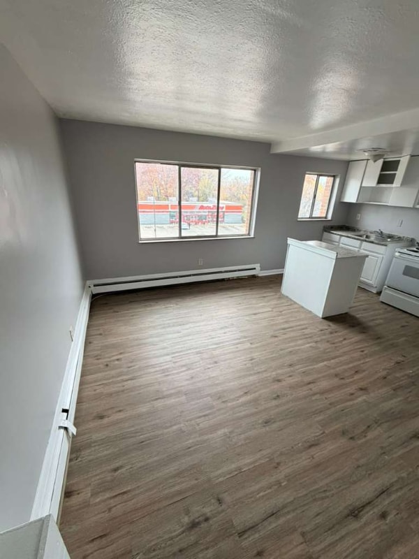 15112 Euclid Ave in East Cleveland, OH - Building Photo - Building Photo