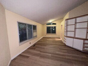 1262 Valley Creek Rd in Reno, NV - Building Photo - Building Photo