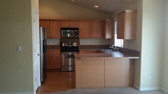 3037 S Jupiter Ave in Boise, ID - Building Photo