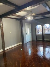 421 Halsted St, Unit 1 in East Orange, NJ - Foto de edificio - Building Photo