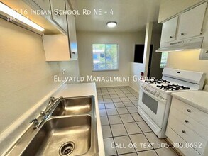 12116 Indian School Rd NE in Albuquerque, NM - Building Photo - Building Photo