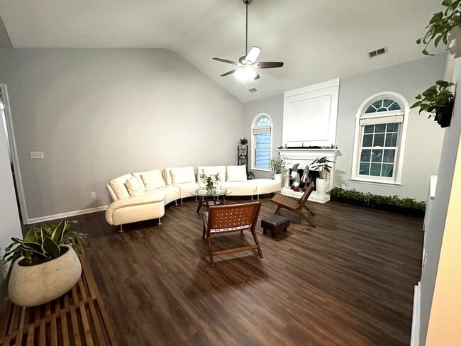 8506 Forest Shadow Cir in Cornelius, NC - Building Photo - Building Photo