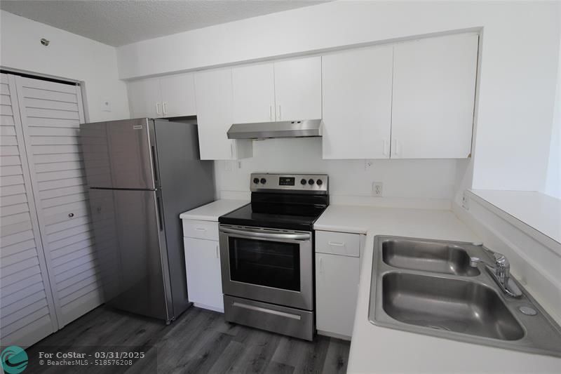 7824 Sonoma Springs Cir in Greenacres, FL - Building Photo