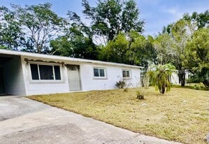 3 bedroom, 1 bathroom single family home i in Altamonte Springs, FL - Building Photo