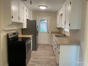 6210 Hilltop Rd in Pensacola, FL - Building Photo - Building Photo