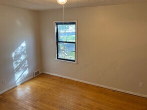 530 Simon Ave W in Dassel, MN - Building Photo - Building Photo
