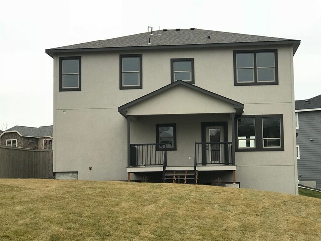 1060 Cayuse Dr in Richland, WA - Building Photo - Building Photo