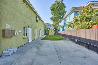 1189 W 36th St in Los Angeles, CA - Foto de edificio - Building Photo